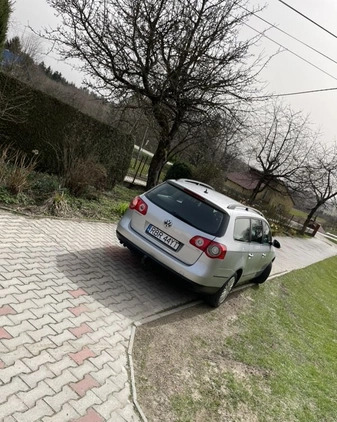 Volkswagen Passat cena 13000 przebieg: 320000, rok produkcji 2005 z Nowy Targ małe 137